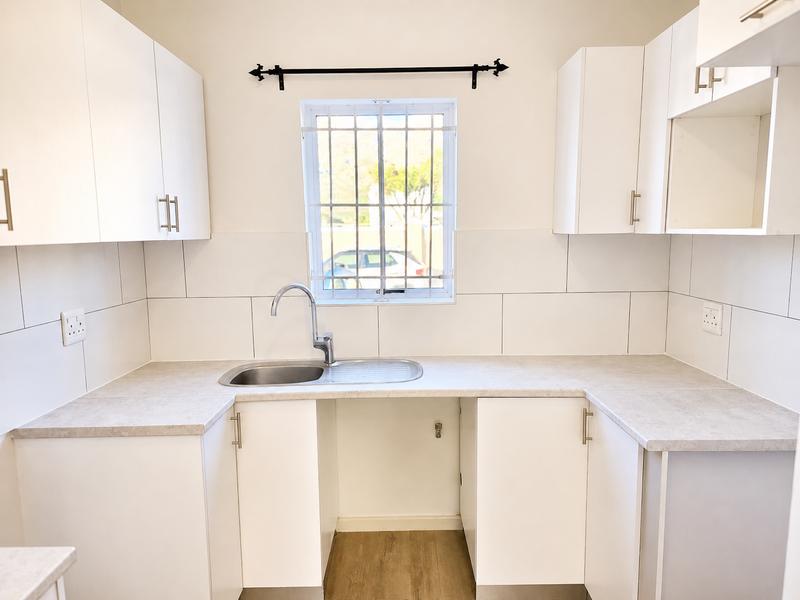 To Let 2 Bedroom Property for Rent in Kirstenhof Western Cape